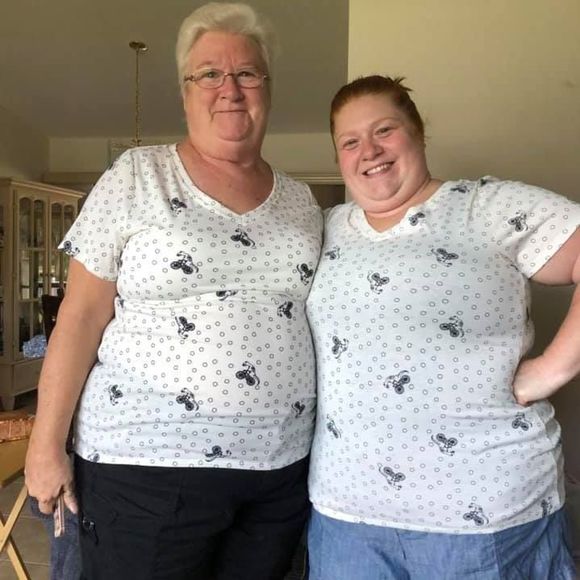 Meet your Posher, Holly - Picture 1 of 1